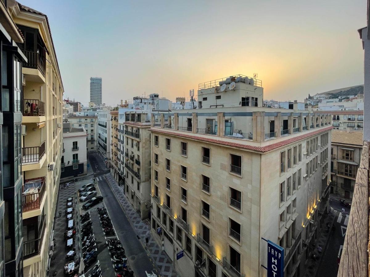La Terraza. Vistas Al Castillo A 1 Min. De La Playa Alicante Dış mekan fotoğraf